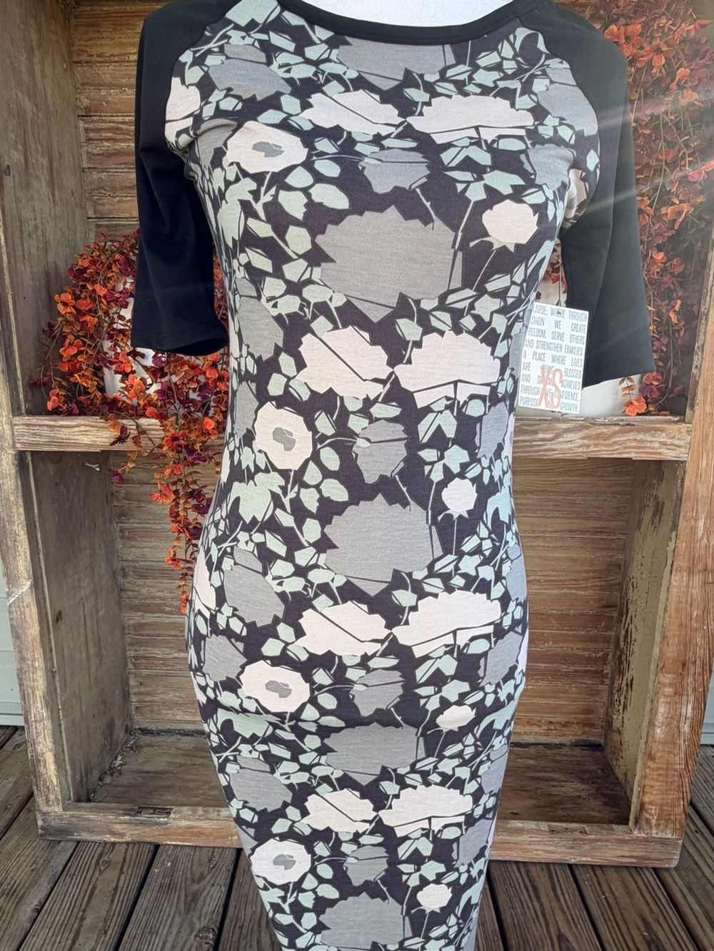 Floral Knit Bodycon Dress in Black and Gray Lularoe